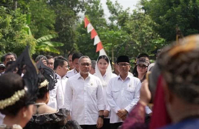 Sorotan Ekonomi: Modal Rp3 M untuk Koperasi Desa, Proyek Baterai Listrik Tetap Jalan, dan Rencana Aksi Besar Ojol