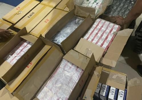 Bea Cukai Ketapang dan Purwokerto Serahkan Tersangka Rokok Ilegal ke Kejaksaan