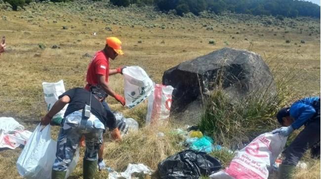 Taman Nasional Gunung Gede Pangrango Berlakukan Sanksi Larangan Mendaki hingga 5 Tahun bagi Pelanggar Aturan