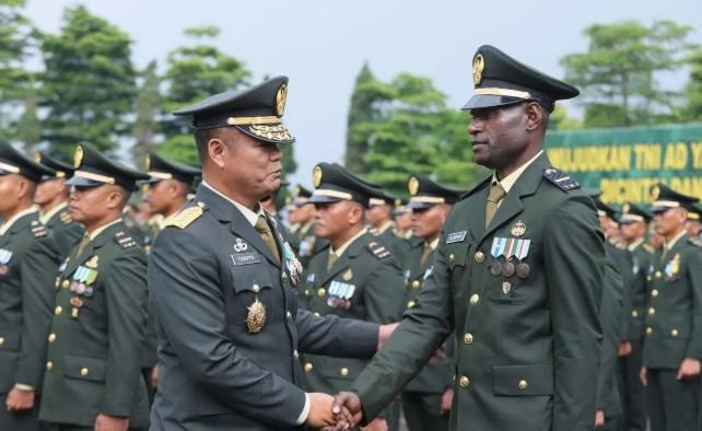 TNI AD Lantik 677 Perwira Remaja Diktukpa 2025, Tandyo Budi Tekankan Amanah dan Jiwa Kepemimpinan
