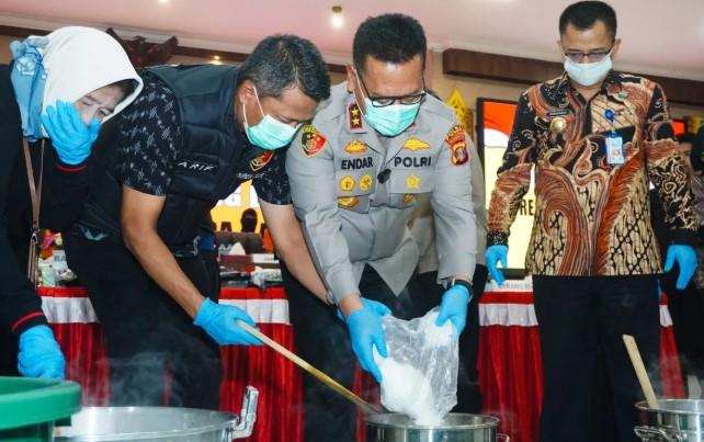 Sepanjang 2025, Polda Kaltim Ungkap 595 Kasus Narkoba dan Sita Lebih dari 98 Kilogram Sabu