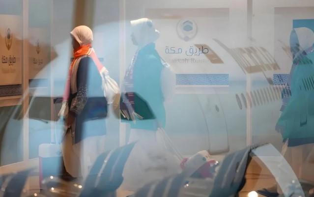 PPIH Surabaya Berangkatkan 18.975 Calon Haji Gelombang Pertama, Gelombang Kedua Menuju Jeddah Dimulai