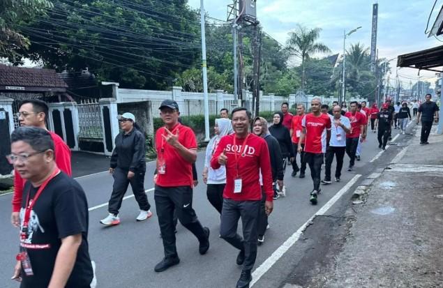 Jalan Santai Bersama Pererat Kekompakan Kader Kepala Daerah