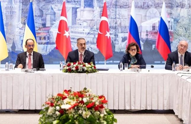 Pertemuan di Istanbul Fokus Bahas Gencatan Senjata dan Langkah Kemanusiaan
