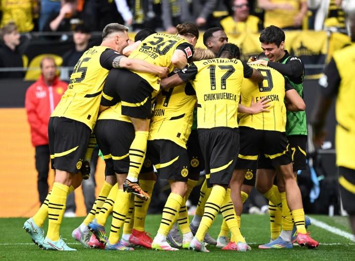 Dortmund Bungkam Holstein Kiel 3-0, Amankan Zona Liga Champions