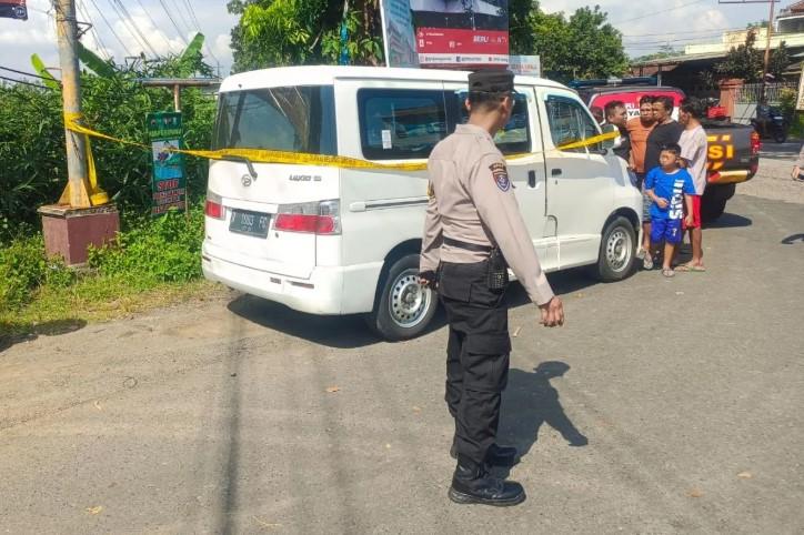 WNA Korea Selatan Ditemukan Meninggal dalam Mobil, Polisi Selidiki Penyebab Kematian