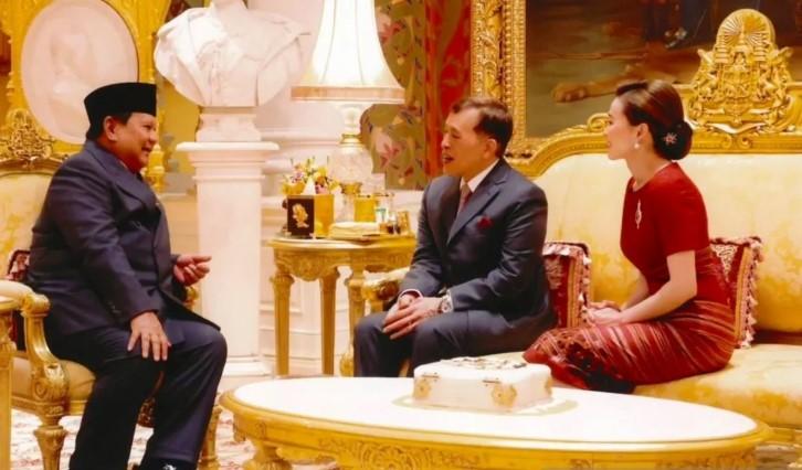 Prabowo Bertemu Raja Thailand dalam Momen Bersejarah di Istana Kerajaan Amphorn