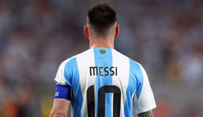 Messi Resmi Dinobatkan Sebagai Pemain Terbaik Sepanjang Masa Versi IFFHS