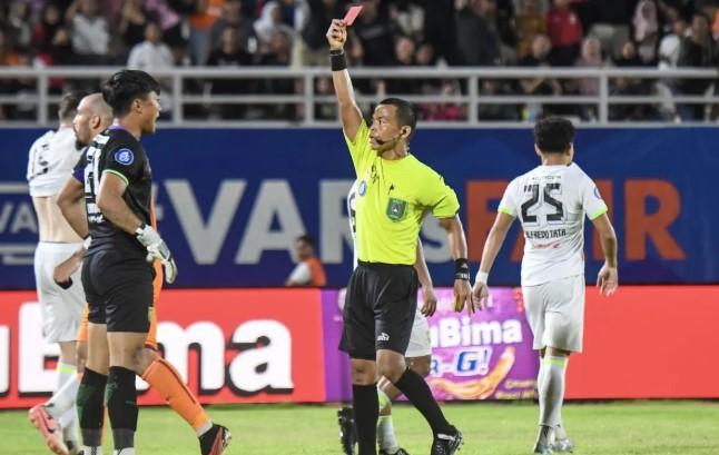 Tiga Tim Berebut Tiket Asia di Pekan Terakhir Liga 1: Dewa United, Malut United, dan Persebaya Masih Punya Peluang