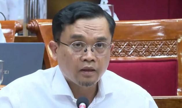 Pemerintah targetkan pemerataan pendidikan digital di daerah 3T dengan distribusi perangkat belajar modern.