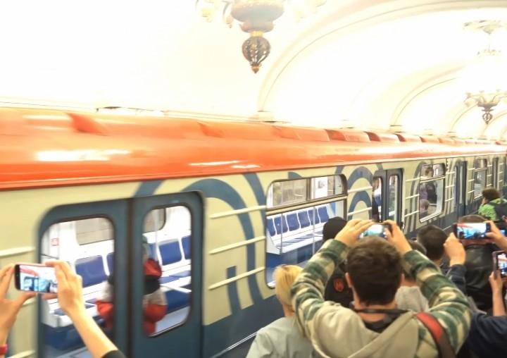 Metro Moskow Genap 90 Tahun, Perayaan Diwarnai Parade Kereta Kuno dan Napak Tilas Sejarah