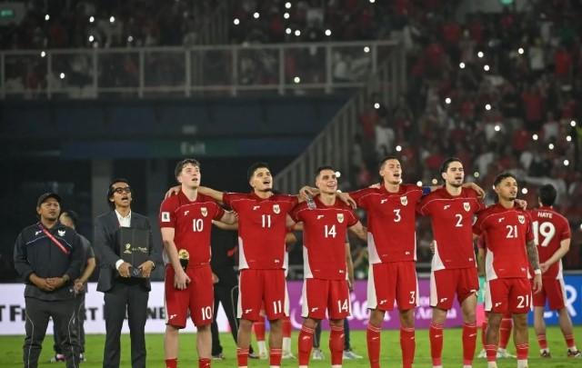 Sorotan Berita Senin: Timnas Panggil 32 Pemain, Prabowo Kunjungi Thailand, dan Gudang BBM Ilegal Terbakar di Bukittinggi