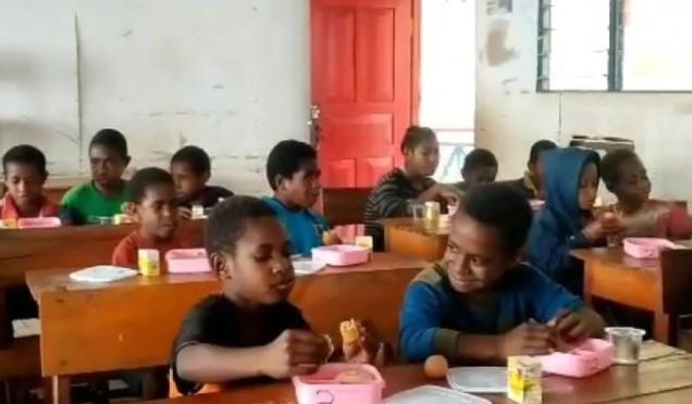 Program AKSI Sentuh Ribuan Anak, Dorong Pendidikan dan Hidup Sehat di Jayapura
