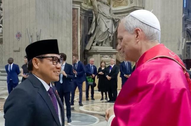 Komitmen Perdamaian di Vatikan hingga Isu Eksploitasi di Media Sosial