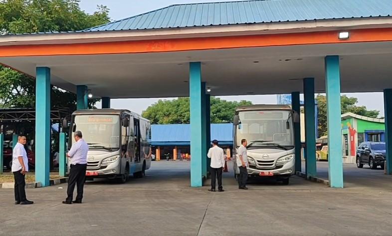 Kurangi Polusi dan Kemacetan, Pemkot Cilegon Uji Coba Bus Trans Mandiri untuk ASN