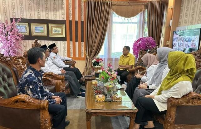 BPJPH dan Kemenag Sumbar Bahas Pendirian UPT Halal, Dorong Penguatan Layanan di Daerah