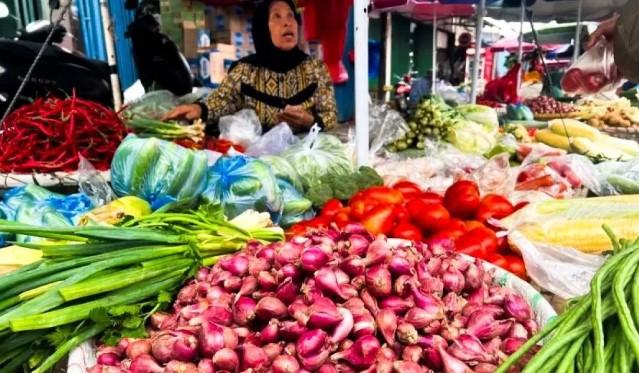 Bapanas: Harga Bahan Pangan Mayoritas Turun, Bawang Merah dan Daging Sapi Alami Penurunan Signifikan