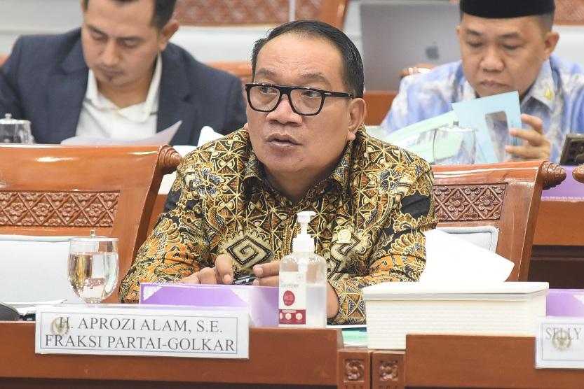 DPR Desak Kemenag Atasi Masalah Haji 2025