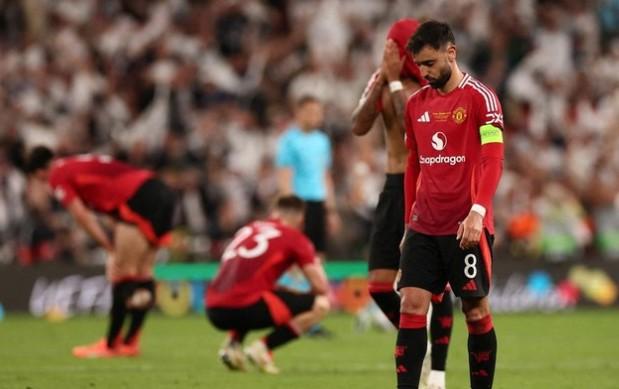 Gagal Juara Liga Europa, MU Tetap Gelar Pesta Barbeku sebagai Bentuk Kebersamaan Tim