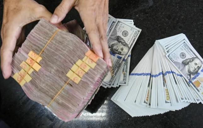 Rupiah Menguat Tipis, Dolar AS Melemah Akibat Krisis Kepercayaan terhadap Fiskal Amerika