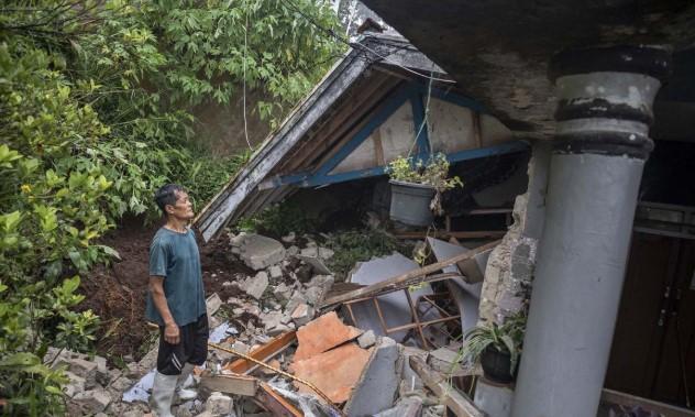 Longsor di Lembang Rusak Rumah Warga, Jadi Bagian dari Rangkaian Bencana Hidrometeorologi Nasional