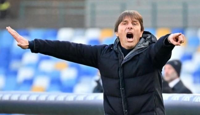 Gelar Bersama Napoli Lengkapi Prestasi Conte di Tiga Klub Berbeda