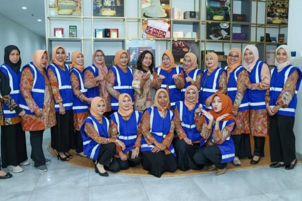 Siti Fauziah Bangkitkan Semangat Dharma Wanita MPR RI Lewat Edukasi Bisnis dan Kunjungan ke The Harvest