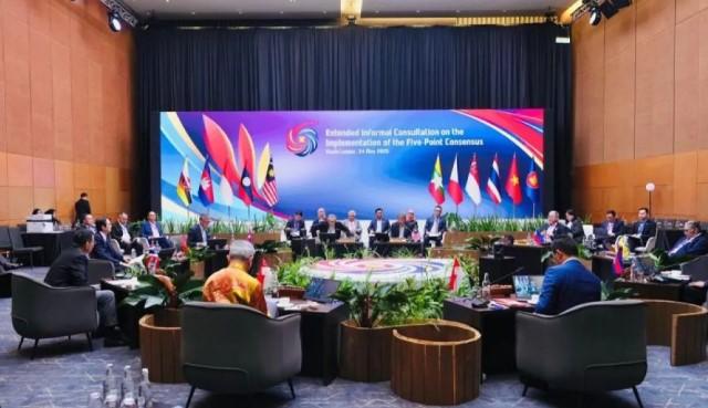 Dalam Forum Konsultasi ASEAN, Indonesia Dorong Implementasi Penuh Konsensus Lima Poin