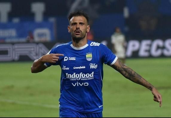 Tyronne MVP, Bojan Hodak Pelatih Terbaik, Inilah Deretan Peraih Gelar Liga 1 2024/2025