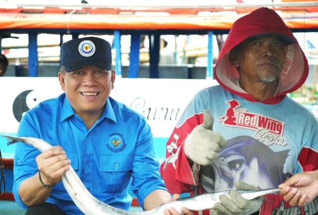 Cuaca Ekstrem, KKP Minta Nelayan Utamakan Keselamatan dan Tunda Melaut jika Berisiko