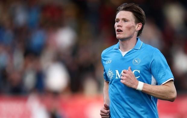 Veni, Vidi, Vici ala McTominay: Juara Scudetto dan Pemain Terbaik Serie A di Musim Perdana
