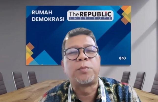 Survei: 71,4 Persen Warga Jatim Puas Kinerja 100 Hari Khofifah-Emil, Program UMKM hingga Transjatim Dapat Dukungan