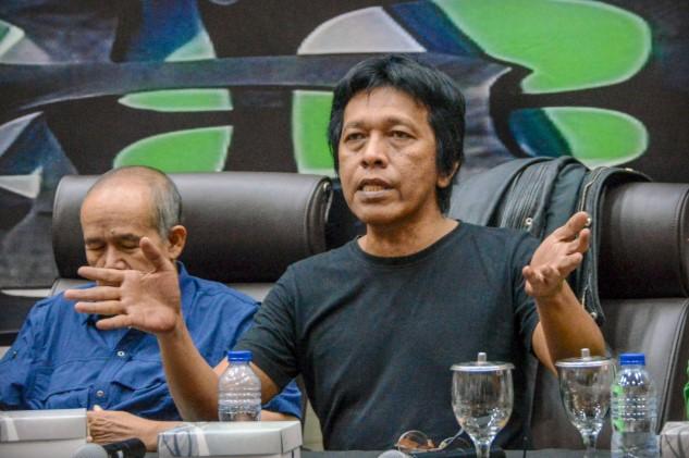 Adian Kritik Ketertinggalan Negara dan Tantang Aplikator Ungkap Data Driver Ojol