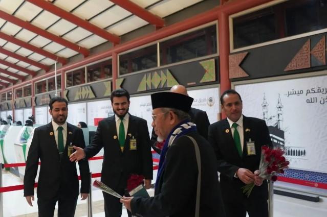 Proses pemeriksaan imigrasi dilakukan di Indonesia demi mempermudah jemaah saat tiba di Arab Saudi