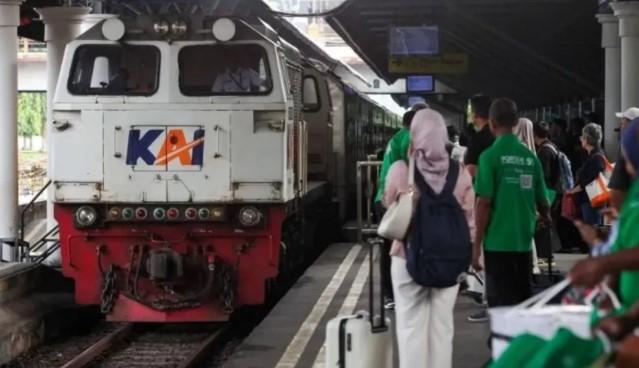 Lonjakan Penumpang Kereta Api Terjadi Selama Libur Panjang