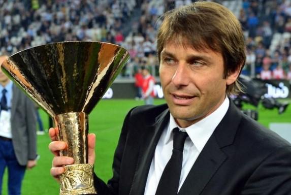 Napoli Berjuang Pertahankan Conte, Siapkan Kontrak Baru dan Janji Transfer Besar