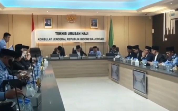 Menag Dorong Keterlibatan Lebih Banyak Ulama Perempuan dalam Layanan Haji