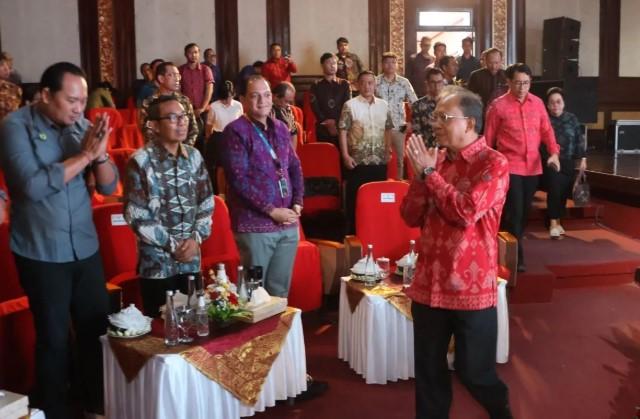 Koster Kumpulkan Pelaku Usaha Minta Olah Sampah Sendiri