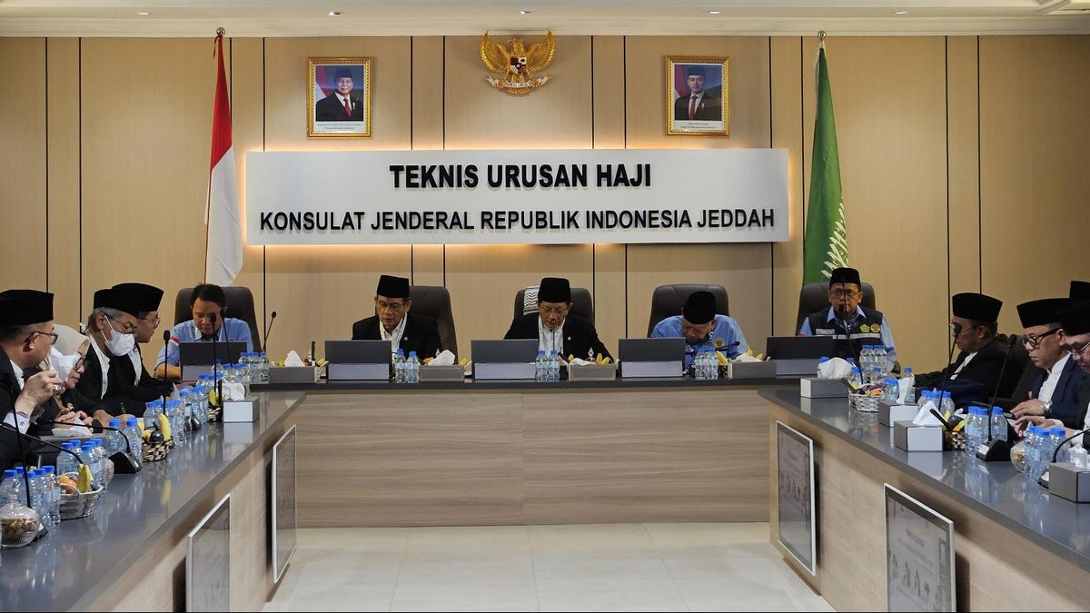 Menag Bahas Layanan Haji, Tekankan Mobilisasi dan Peran Ulama Perempuan