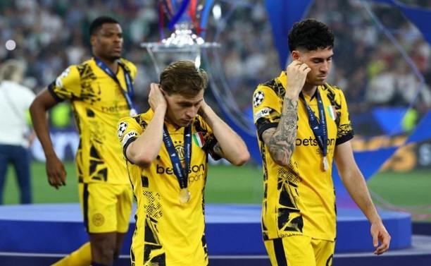 Inter Maunya Treble, Malah Terrible: Musim Tanpa Gelar Usai Dibantai PSG di Final Liga Champions