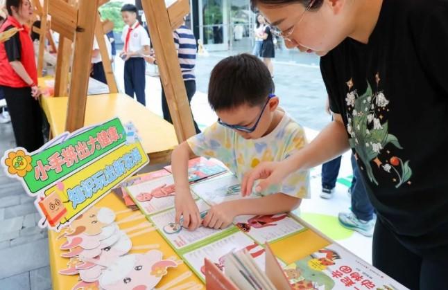 Anak-Anak di China Rayakan Hari Anak Internasional dengan Berbagai Kegiatan Meriah
