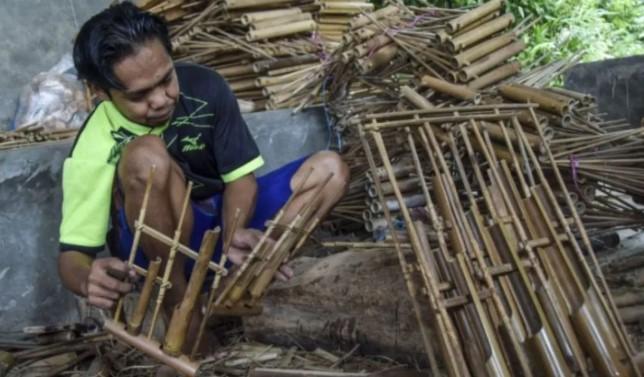 Melampaui PDB: Mencari Indikator Kesejahteraan Sejati di Tengah Pertumbuhan Ekonomi Indonesia