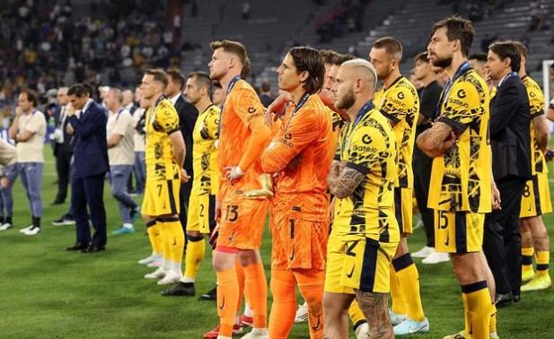 Inter Milan Pulang dengan Kepala Tertunduk, Hanya Disambut Satu Suporter usai Dibantai PSG