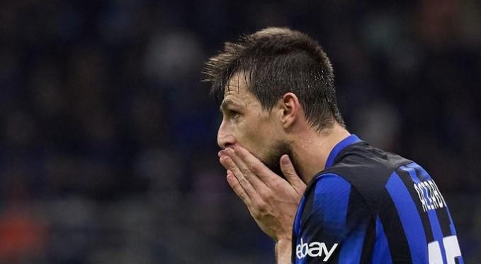 Acerbi Tolak Gabung Timnas Italia, Diduga Terpengaruh Kekalahan Telak Inter dari PSG