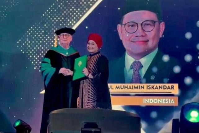 Cak Imin Terima Doktor Honoris Causa dari Universitas Bodhisastra Florida atas Dedikasi terhadap Perubahan Sosial