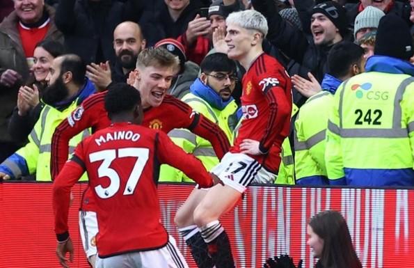 Rio Ferdinand Prediksi MU Akan Lepas Garnacho, Mainoo, atau Rashford Usai Datangkan Matheus Cunha