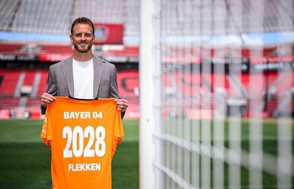 Leverkusen Dapatkan Kiper Baru, Mark Flekken Resmi Didatangkan dari Brentford