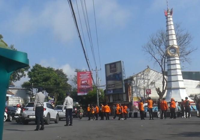 Peringati Hari Lingkungan Hidup, Temanggung Gelar Karya Bakti Bersih-Bersih Sampah Plastik