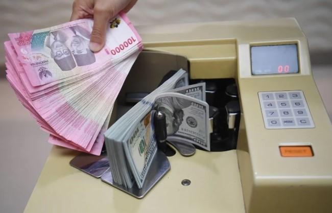 Naik 15 Poin, Rupiah Tunjukkan Tren Positif di Awal Perdagangan