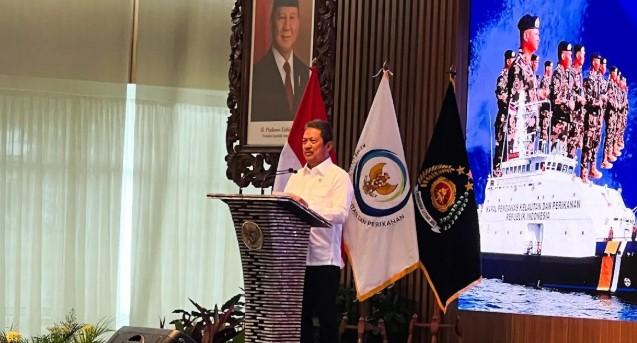 Menteri KKP Dorong Audit Pelaku Usaha Perikanan, Ungkap Potensi Kerugian Negara Akibat Illegal Fishing
